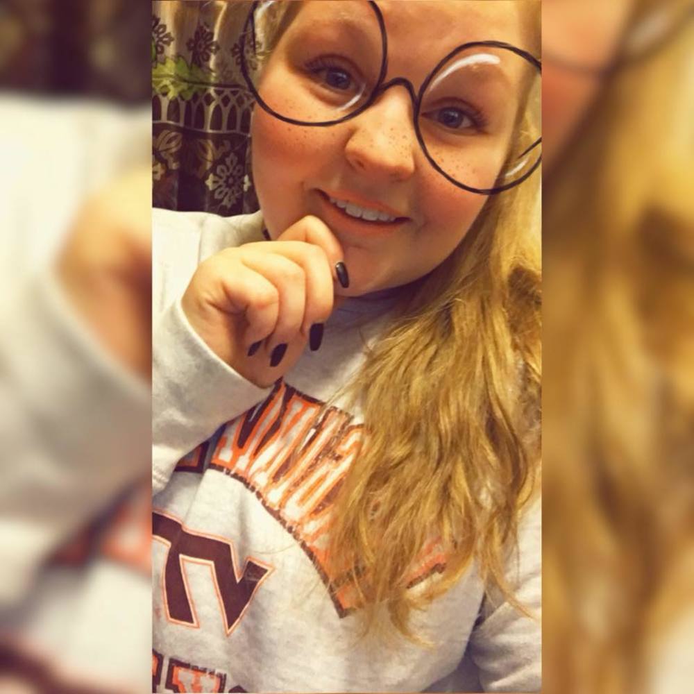 Meet your Posher, Victoria